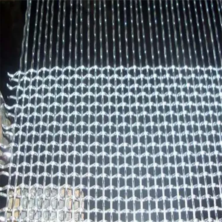 Ocynkowana karbowana siatka druciana